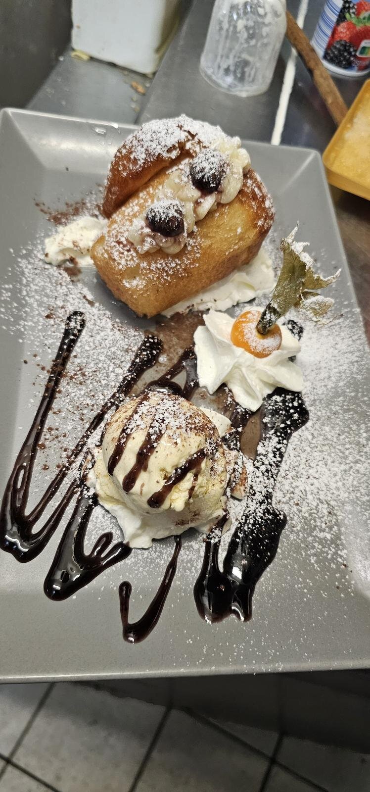 Baba dolce - Traditionelles italienisches Dessert